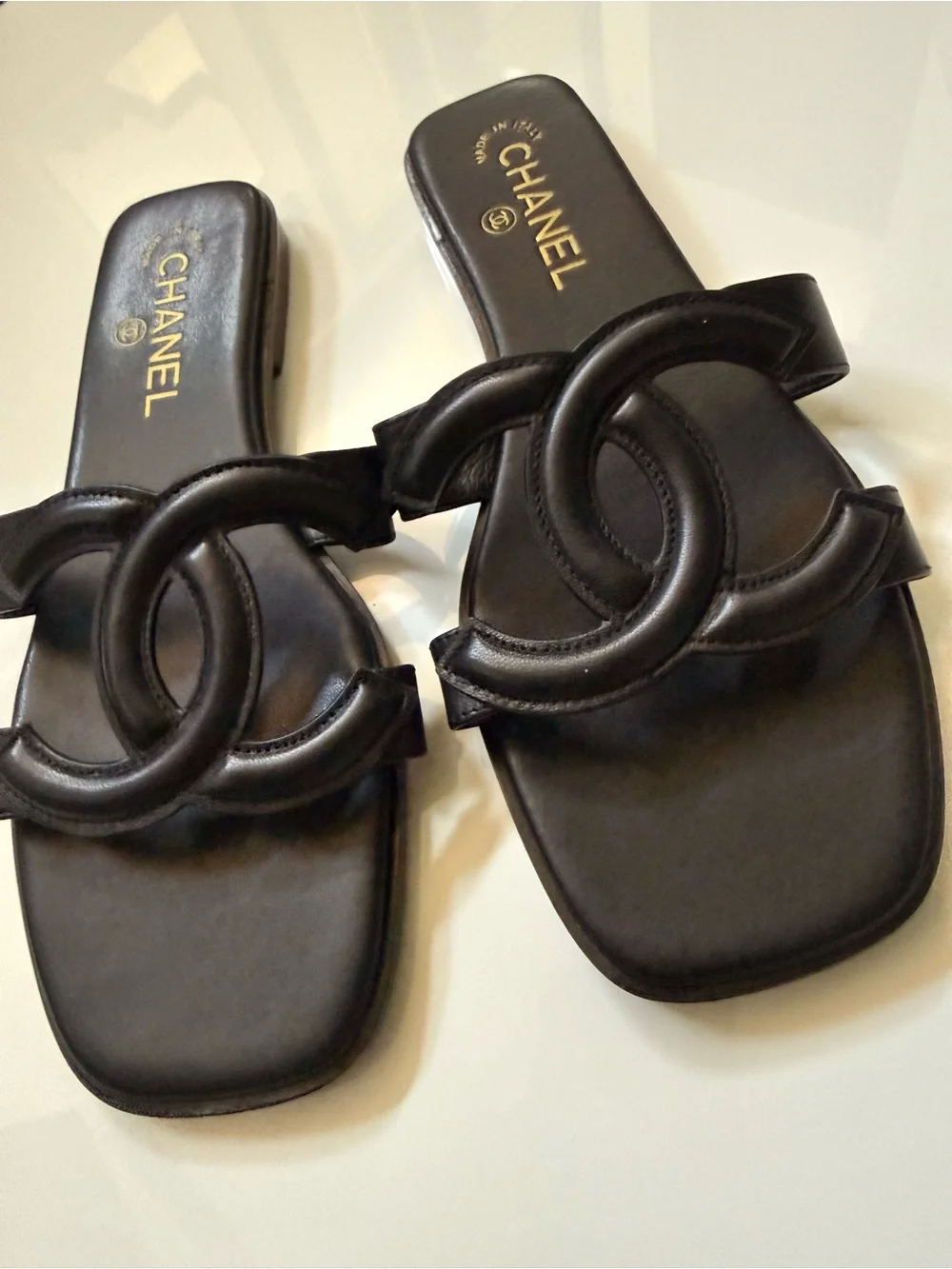 CHANEL Black Leather CC-Logo Slide Mule Sandals 7.5